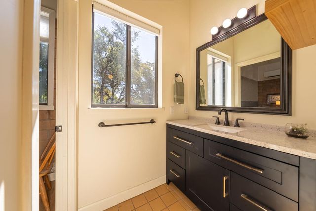 14514 Bald Mountain Rd, Penn Valley, CA 95946
