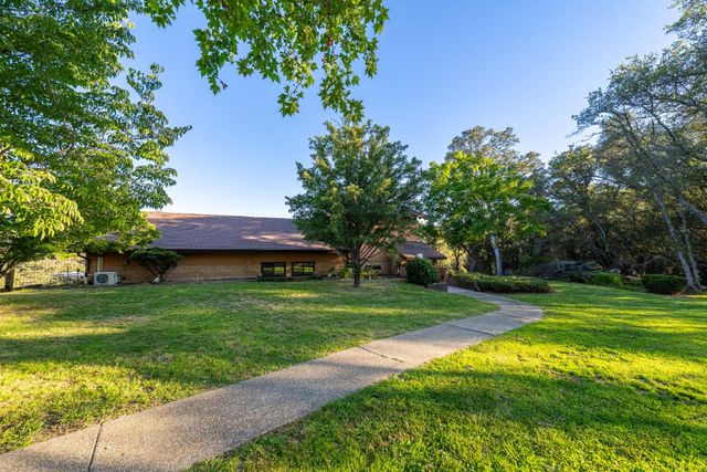 14514 Bald Mountain Rd, Penn Valley, CA 95946