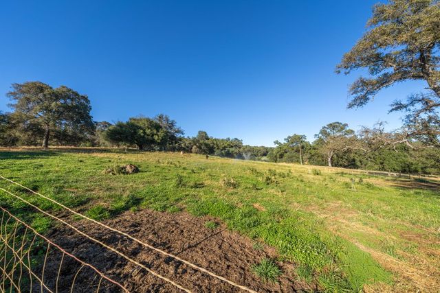 14514 Bald Mountain Rd, Penn Valley, CA 95946