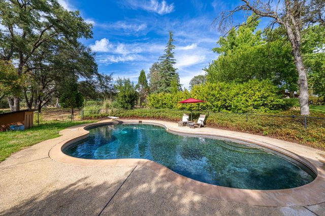 14514 Bald Mountain Rd, Penn Valley, CA 95946
