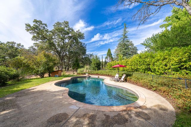 14514 Bald Mountain Rd, Penn Valley, CA 95946