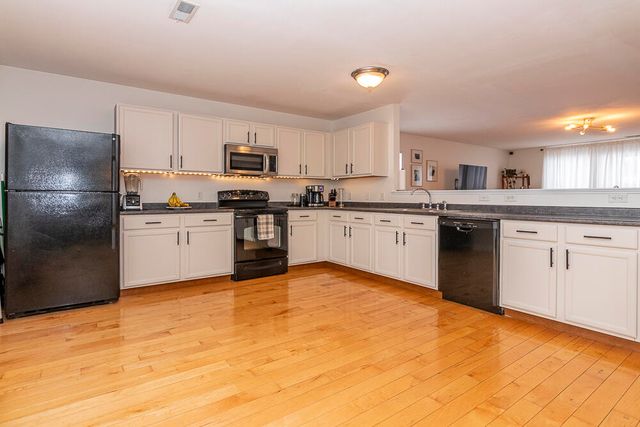 5740 Coddington Lane, Oshtemo Twp, MI 49009