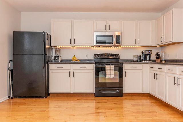 5740 Coddington Lane, Oshtemo Twp, MI 49009