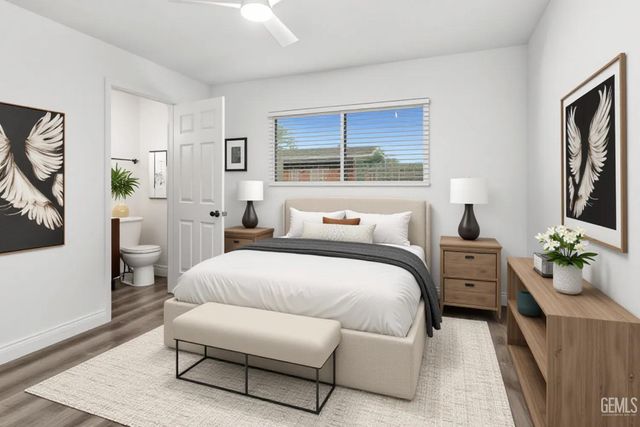 2500 Mandeline Avenue, Bakersfield, CA 93304