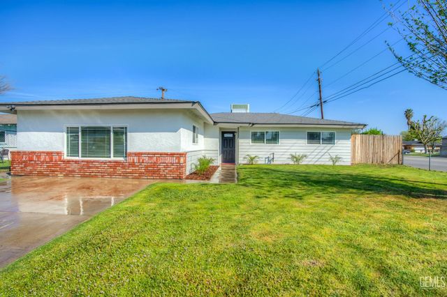 2500 Mandeline Avenue, Bakersfield, CA 93304