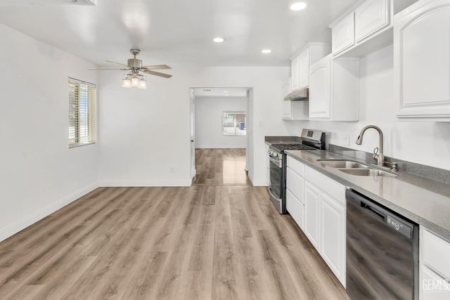 2500 Mandeline Avenue, Bakersfield, CA 93304