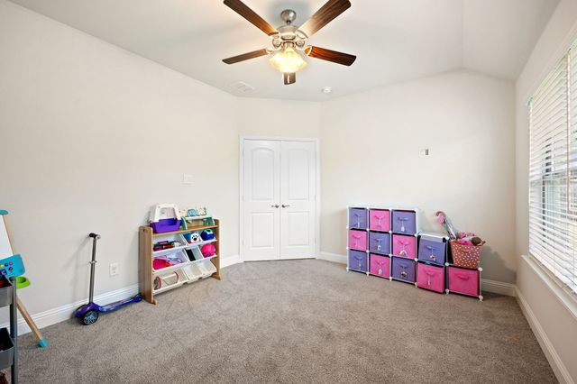 605 Roscoe Drive, Midlothian, TX 76065