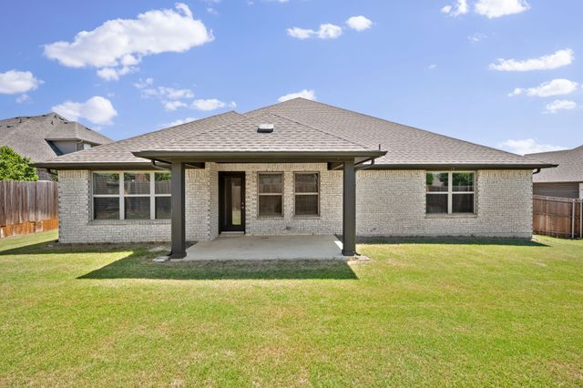 605 Roscoe Drive, Midlothian, TX 76065