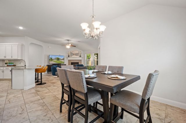 605 Roscoe Drive, Midlothian, TX 76065