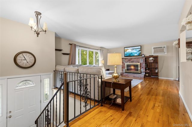 3 Valerie Lane, Mahopac, NY 10541