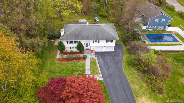 3 Valerie Lane, Mahopac, NY 10541
