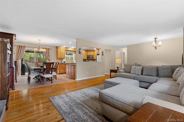 3 Valerie Lane, Mahopac, NY 10541