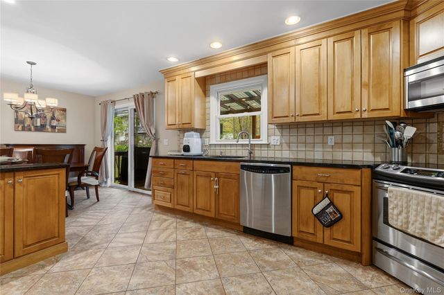 3 Valerie Lane, Mahopac, NY 10541