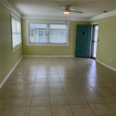 5267 81ST ST N 26, St Petersburg, FL 33709