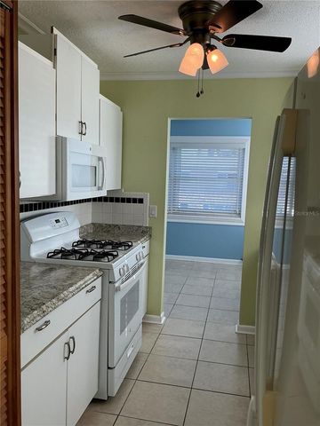 5267 81ST ST N 26, St Petersburg, FL 33709