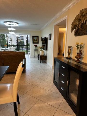 7290 Ashford Place 404, Delray Beach, FL 33446