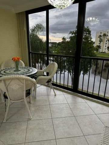 7290 Ashford Place 404, Delray Beach, FL 33446