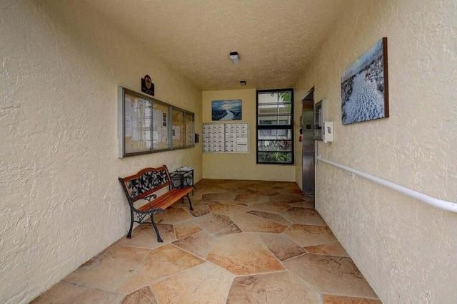 7290 Ashford Place 404, Delray Beach, FL 33446