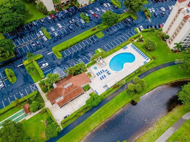 7290 Ashford Place 404, Delray Beach, FL 33446