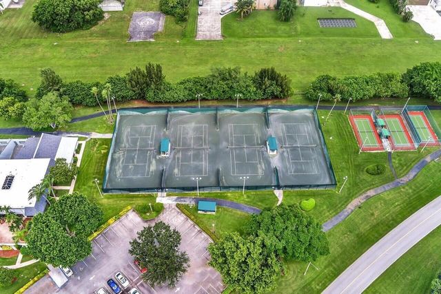 7290 Ashford Place 404, Delray Beach, FL 33446