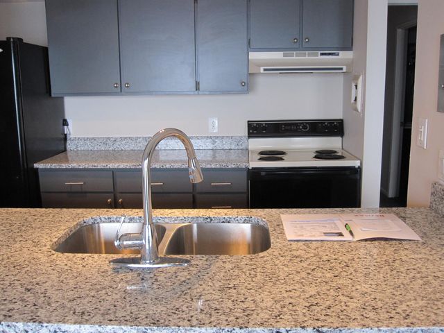 820 Cliffs Drive 306, Ypsilanti Twp, MI 48198