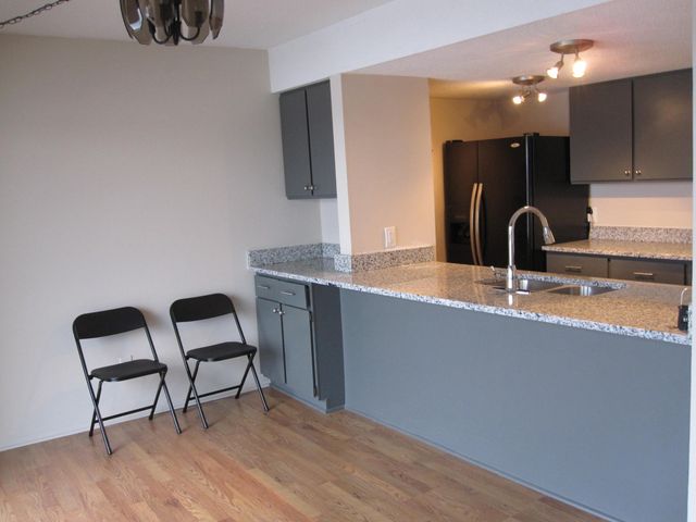 820 Cliffs Drive 306, Ypsilanti Twp, MI 48198