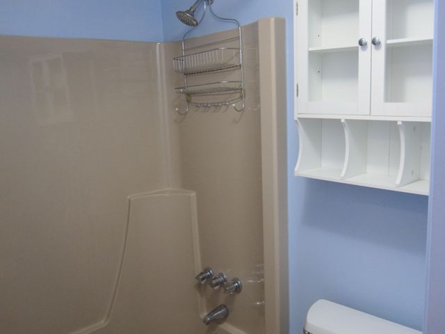 820 Cliffs Drive 306, Ypsilanti Twp, MI 48198