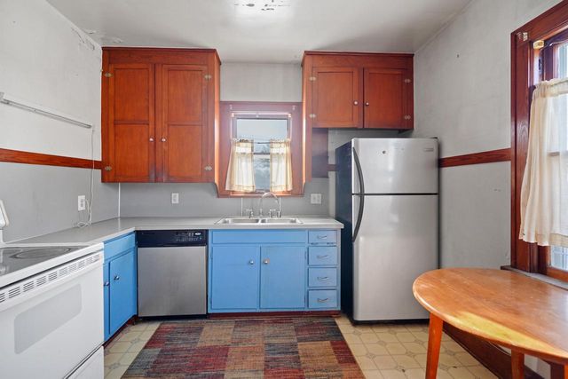 6638 31st AVENUE, Kenosha, WI 53142