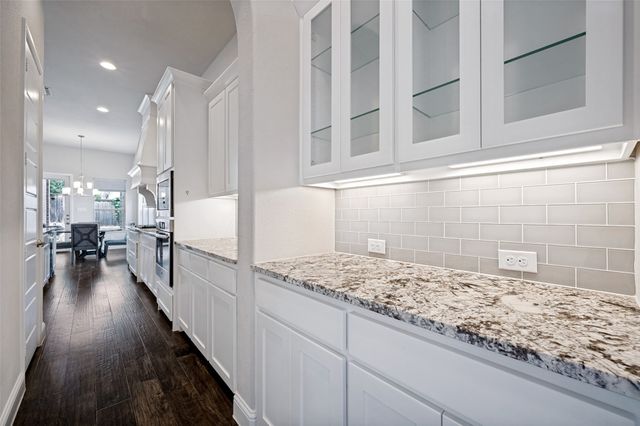 764 Thoroughbred Avenue, Frisco, TX 75036