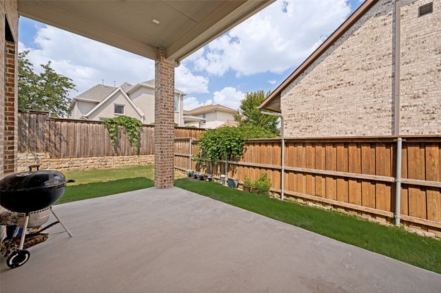 764 Thoroughbred Avenue, Frisco, TX 75036