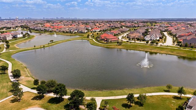 764 Thoroughbred Avenue, Frisco, TX 75036