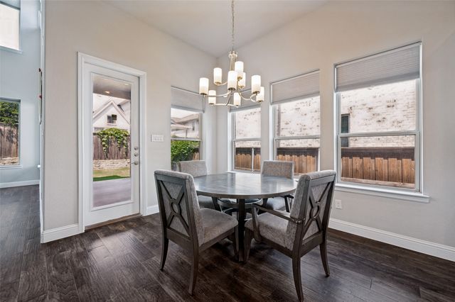 764 Thoroughbred Avenue, Frisco, TX 75036
