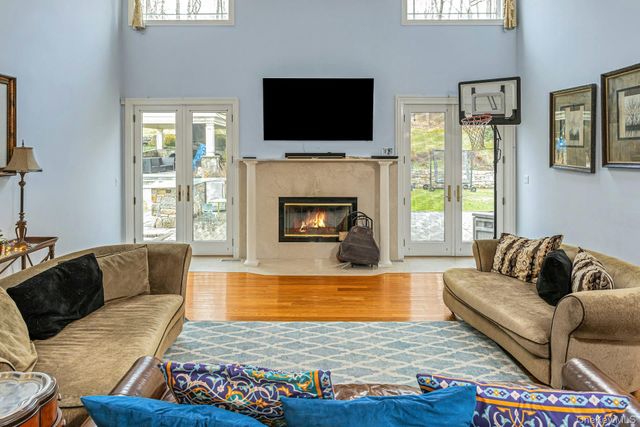 3 Kniffen Road, Katonah, NY 10536