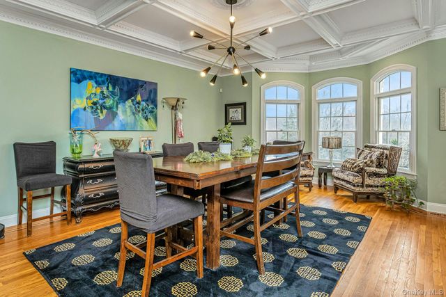 3 Kniffen Road, Katonah, NY 10536