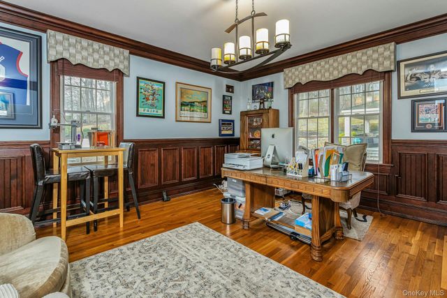 3 Kniffen Road, Katonah, NY 10536