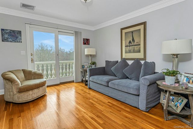 3 Kniffen Road, Katonah, NY 10536