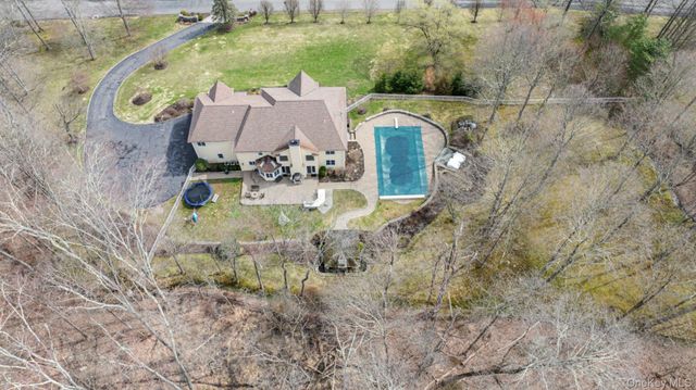 3 Kniffen Road, Katonah, NY 10536