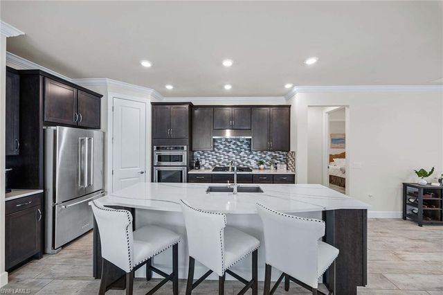 6767 Pennyroyal DR, Naples, FL 34114