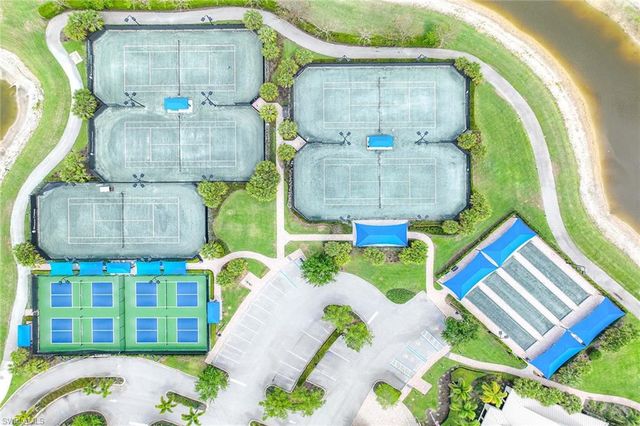 6767 Pennyroyal DR, Naples, FL 34114