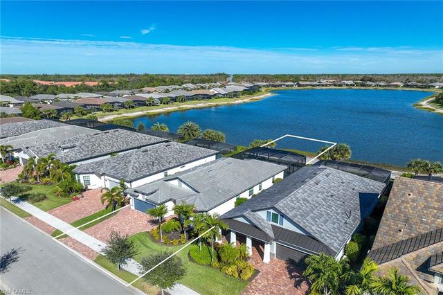 6767 Pennyroyal DR, Naples, FL 34114