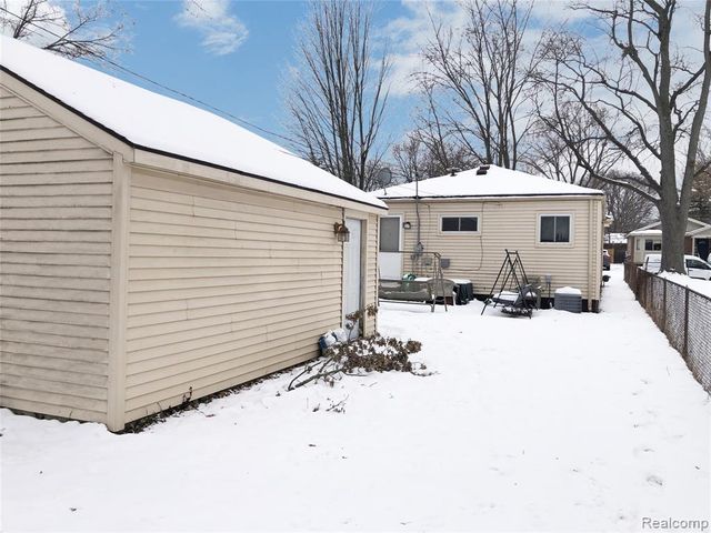 20010 Rensellor Street, Livonia, MI 48152