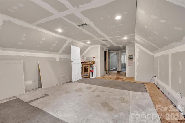 105 Queensbury Road, Troutman, NC 28166