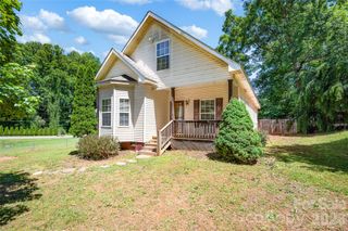 105 Queensbury Road, Troutman, NC 28166