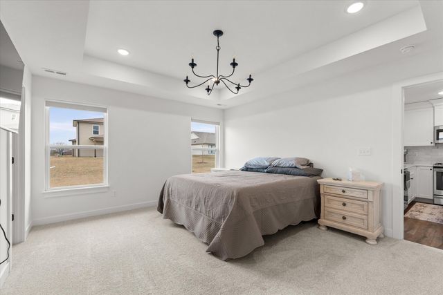 2275 N TRAVELLER DR, Columbia, MO 65202