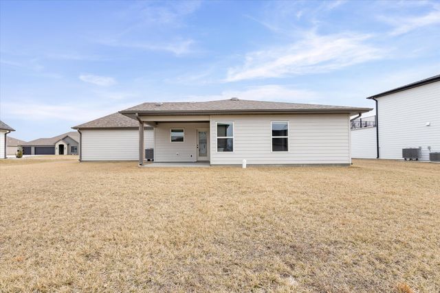 2275 N TRAVELLER DR, Columbia, MO 65202