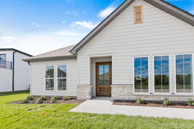 2275 N TRAVELLER DR, Columbia, MO 65202