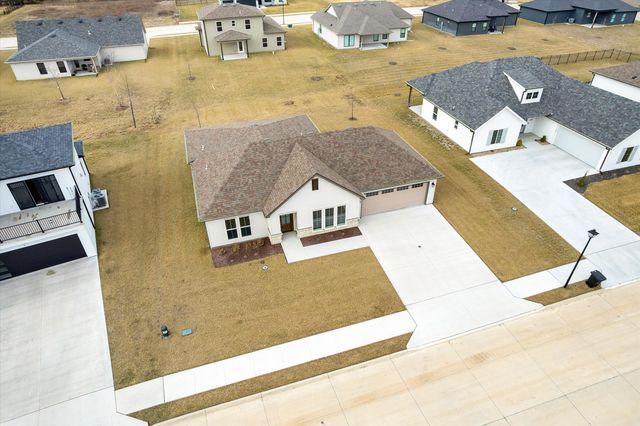 2275 N TRAVELLER DR, Columbia, MO 65202