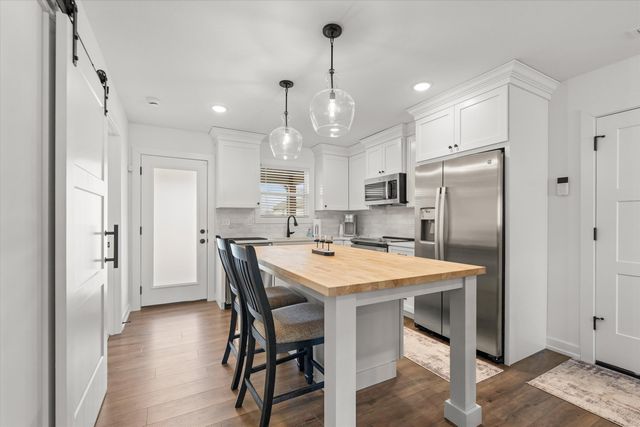 2275 N TRAVELLER DR, Columbia, MO 65202