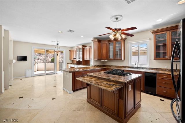 1021 Geranium Drive, Henderson, NV 89011