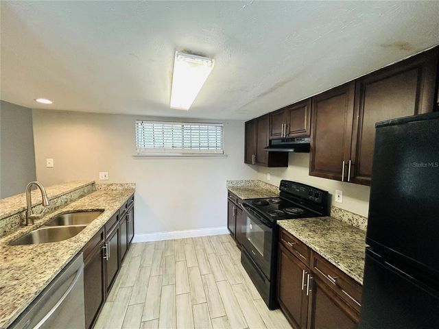 3922 CRAYRICH CIRCLE C-4, Orlando, FL 32839